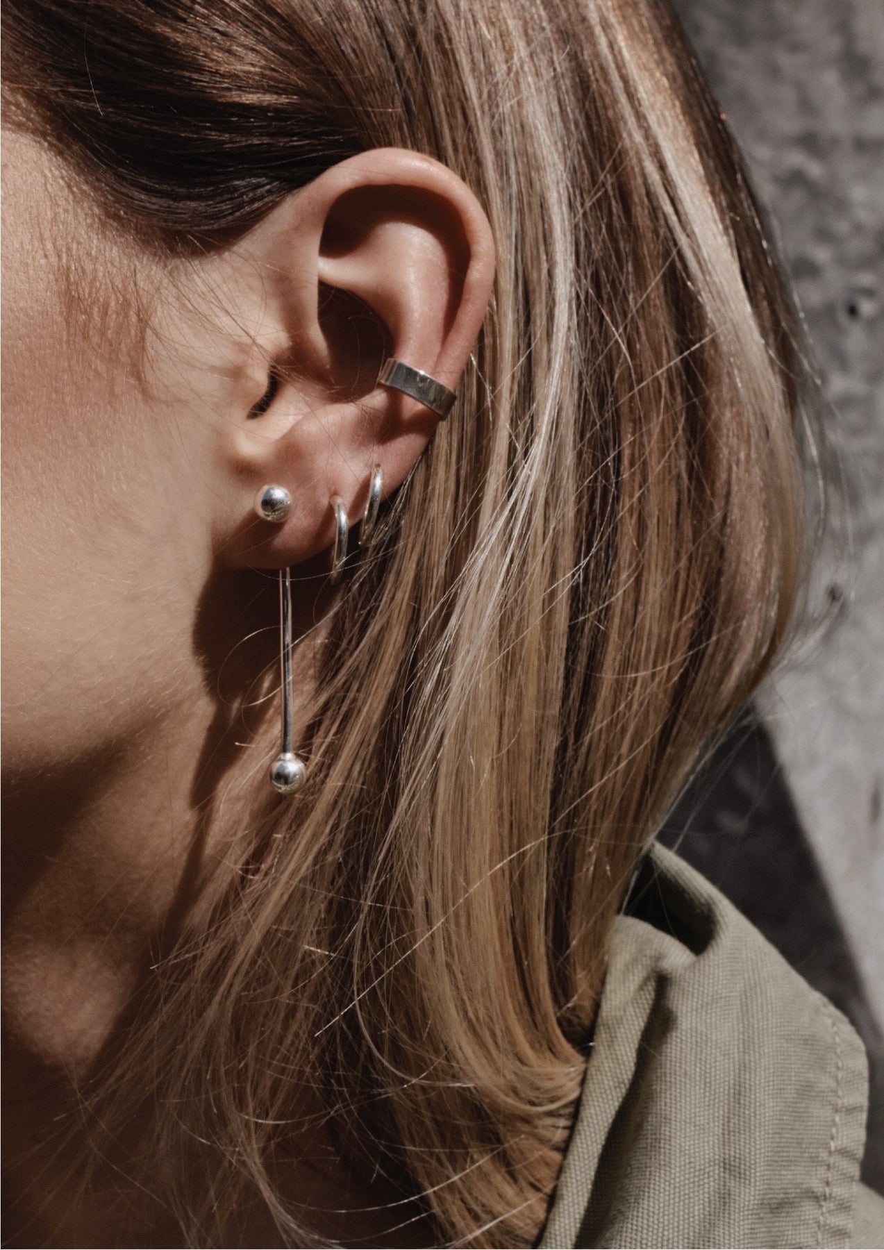 Flat kõrvamansett (ear cuff) – hõbe