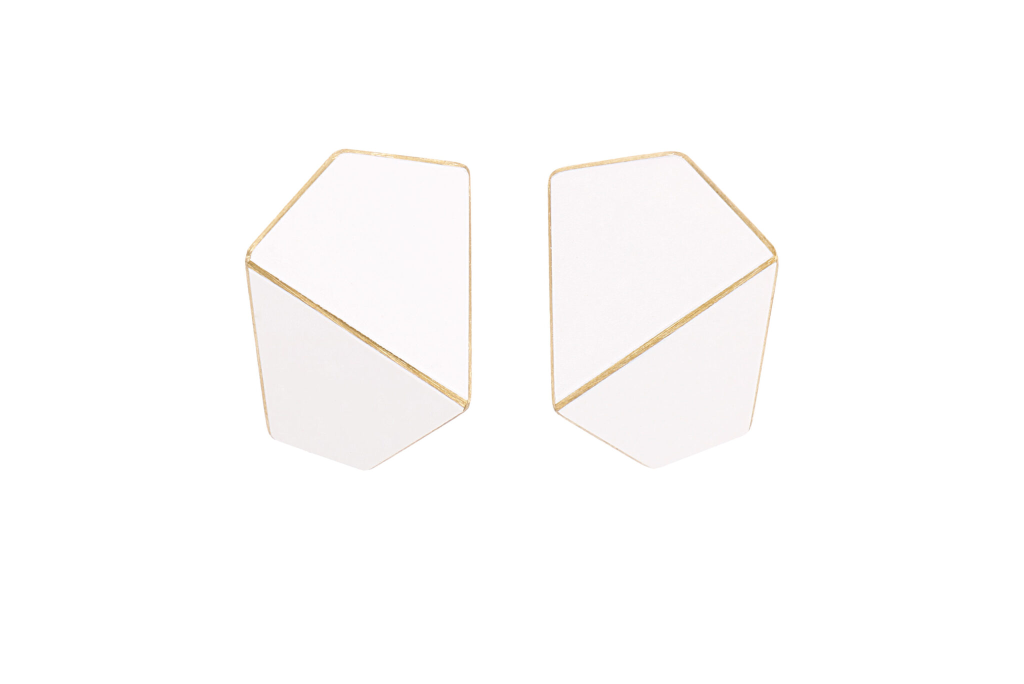 Lisa Kroeber Folded Wide kõrvarõngad – valge
